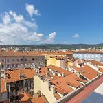 Appartamento Maison D'or Eleganza E Quiet Luxury Nel Cuore Di Trieste