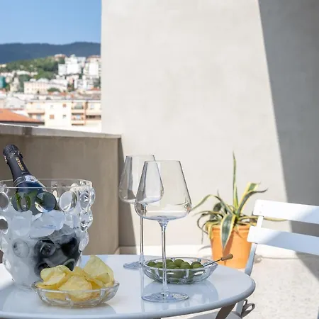 Apartman Maison D' Or E Casa Elegante Dal Fascino Luxury Vintage Silenziosa