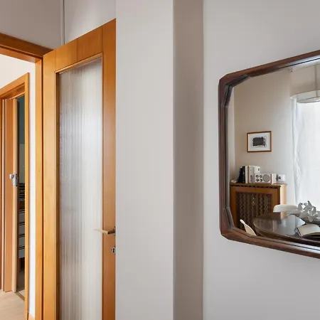 Maison D' Or E Casa Elegante Dal Fascino Luxury Vintage Silenziosa Triëst