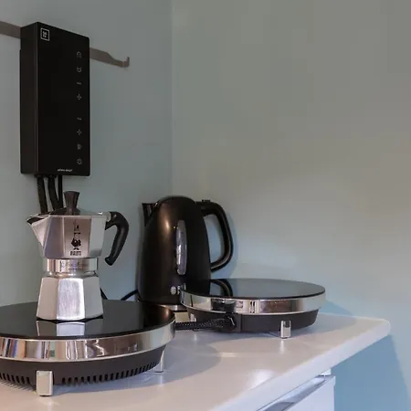 Maison D' Or E Casa Elegante Dal Fascino Luxury Vintage Silenziosa Triëst