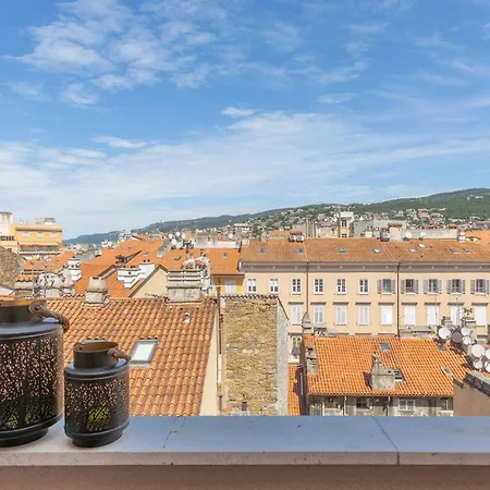 Apartment Maison D'or