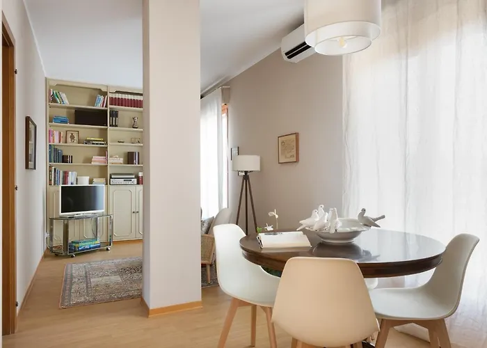 Maison D' Or E Casa Elegante Dal Fascino Luxury Vintage Silenziosa شقة